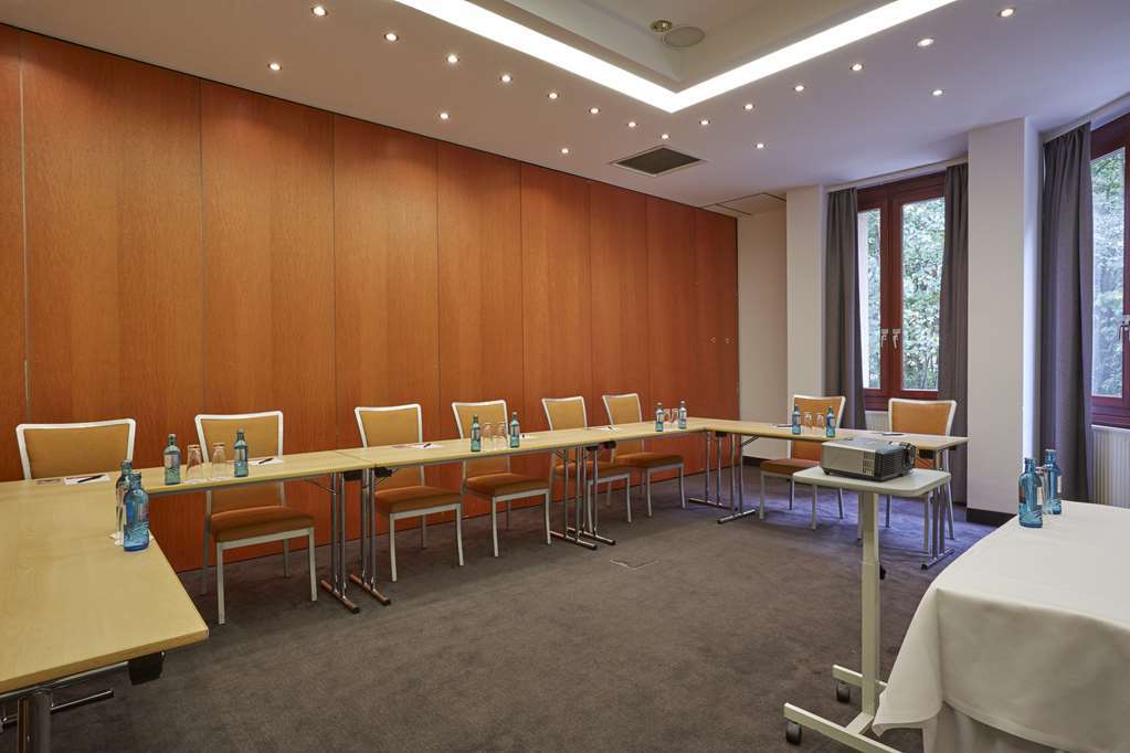 H+ Hotel Nürnberg Facilidades foto